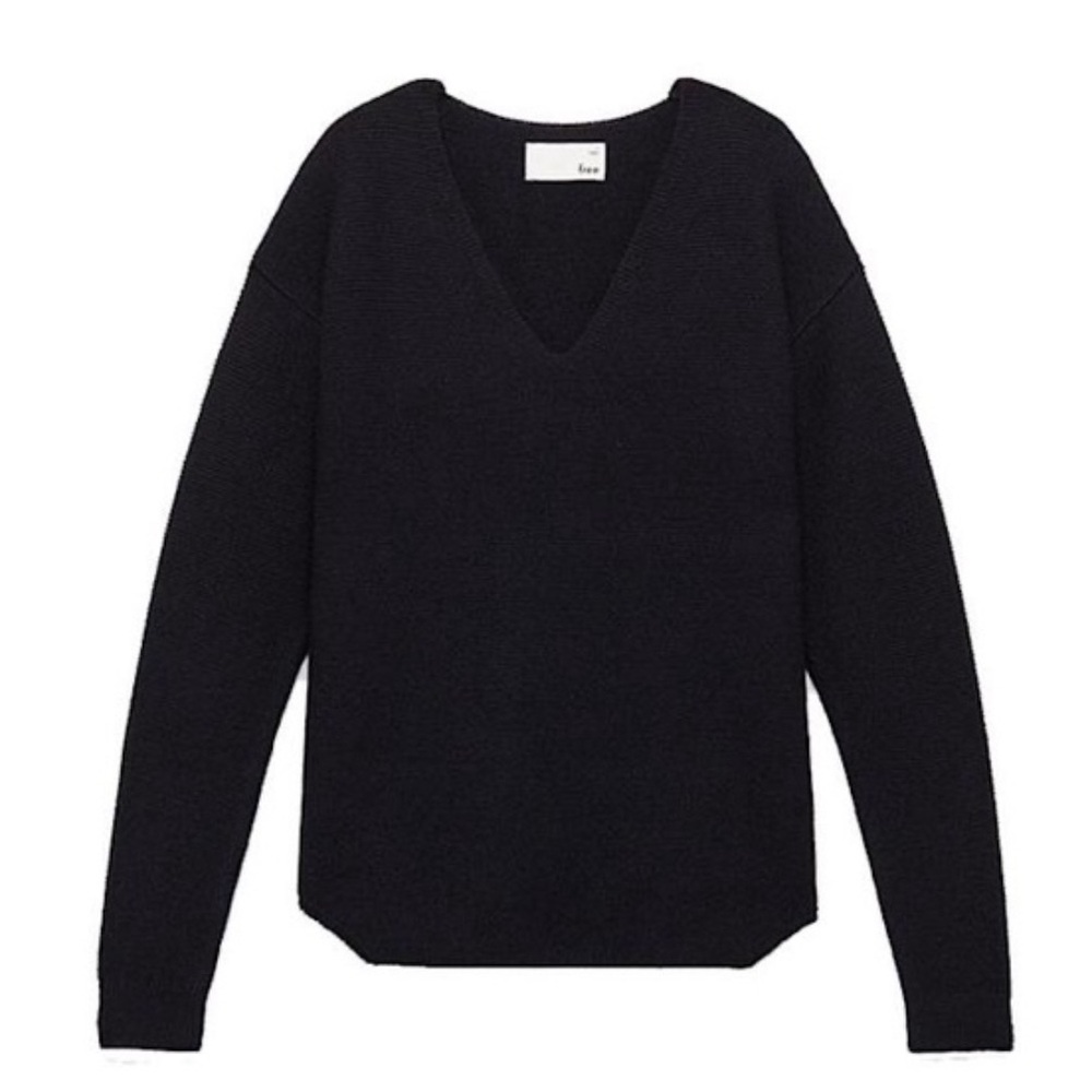 Aritzia Wilfred Free Wolter Sweater
100% Merino wool
Medium
Excellent condition